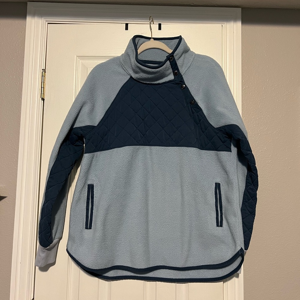 Abercrombie and Fitch fleece pullover